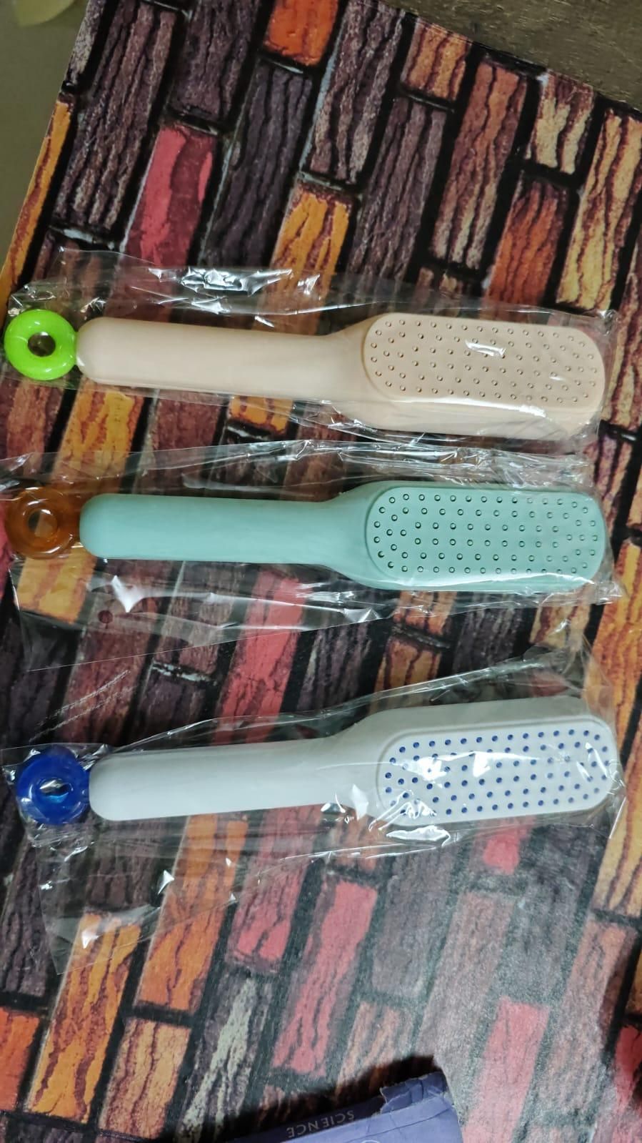 Effortless Hair Care: Self-cleaning Anti-static Massage Comb for Adults & Kids