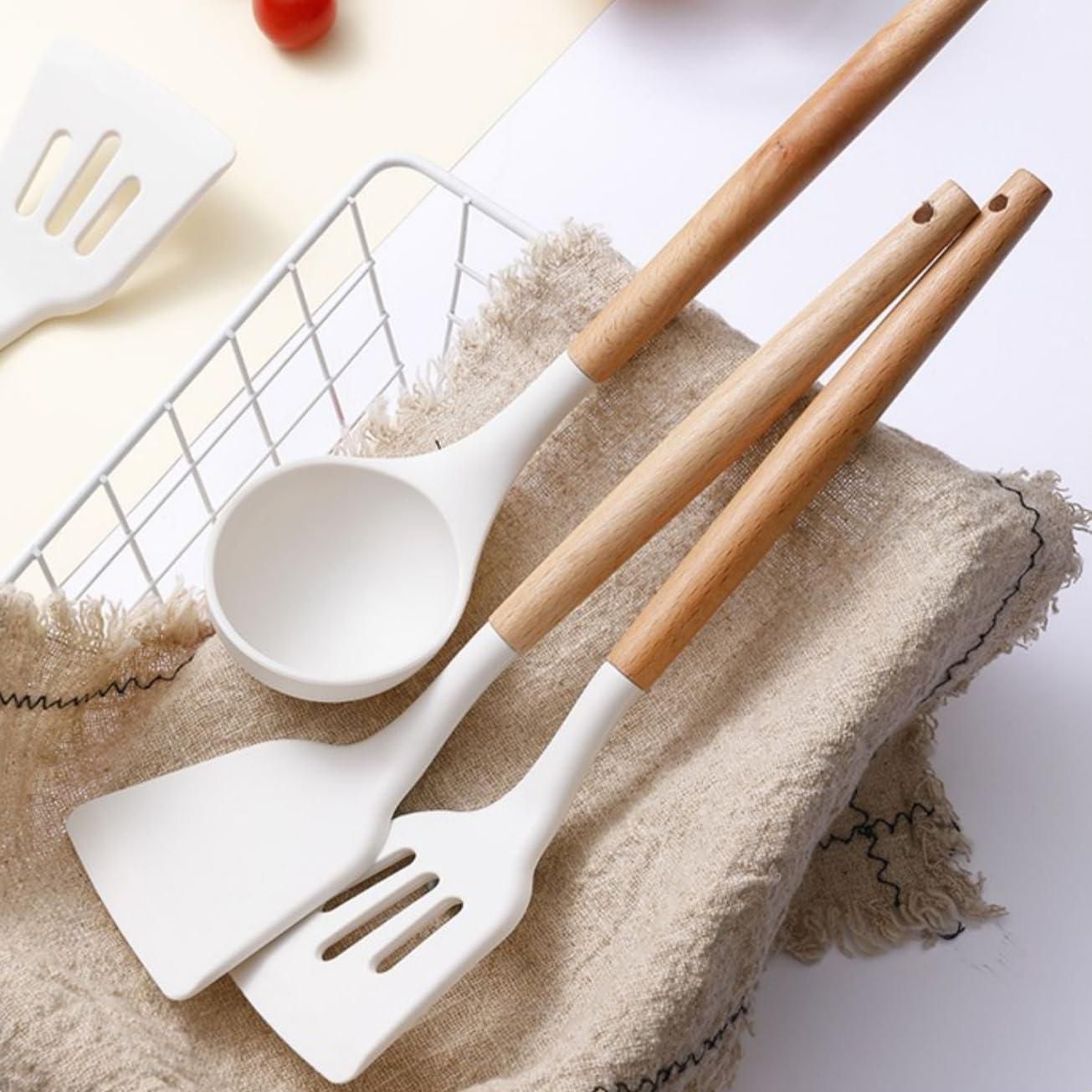 Premium Quality 3-Piece Kitchen Tools Set – Durable Silicone Essentials 🍳