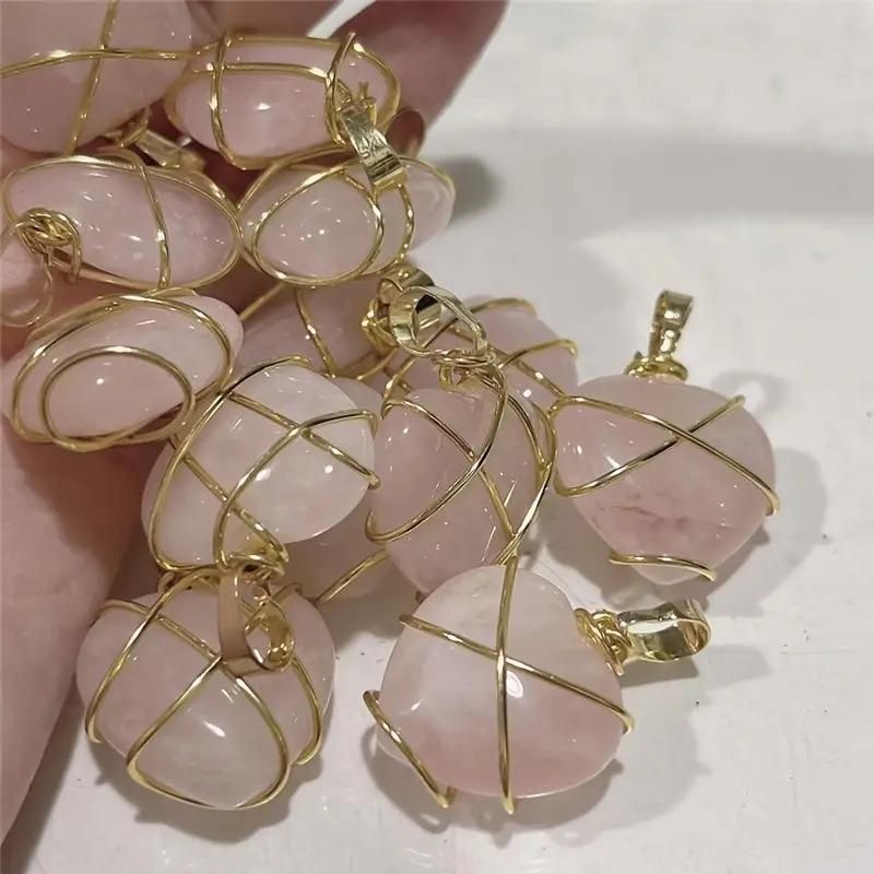 Elegant Fashion Metal Wrapped Love Heart Crystal Pendant for All Occasions