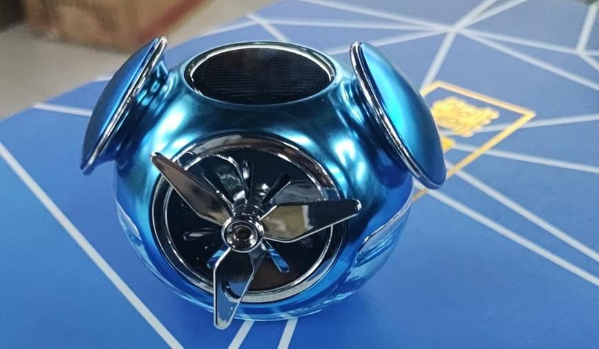 Solar-Powered Car Perfume with Auto Rotation Fan | Long-Lasting Fragrance - noQMall